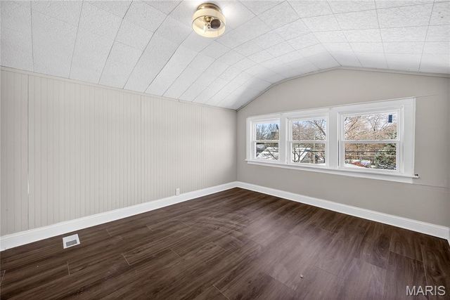 2212 Charlack Avenue, St Louis, MO 63114