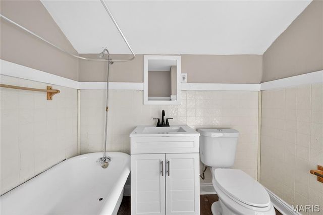 2212 Charlack Avenue, St Louis, MO 63114