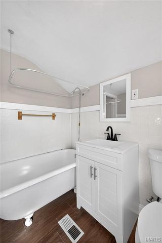 2212 Charlack Avenue, St Louis, MO 63114