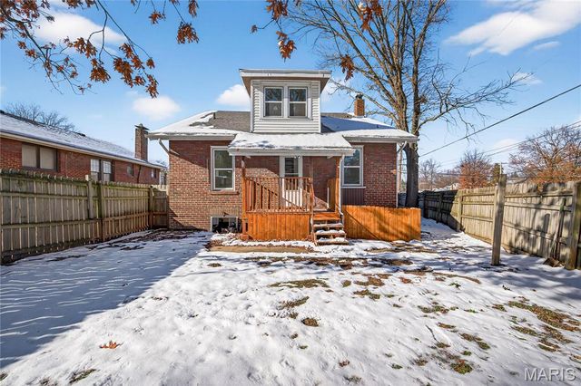 2212 Charlack Avenue, St Louis, MO 63114