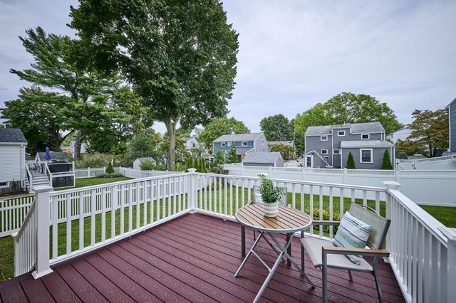 25 Jensen Rd, Watertown, MA 02472