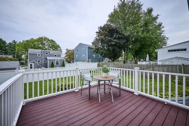 25 Jensen Rd, Watertown, MA 02472