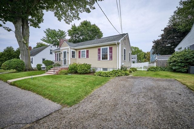25 Jensen Rd, Watertown, MA 02472