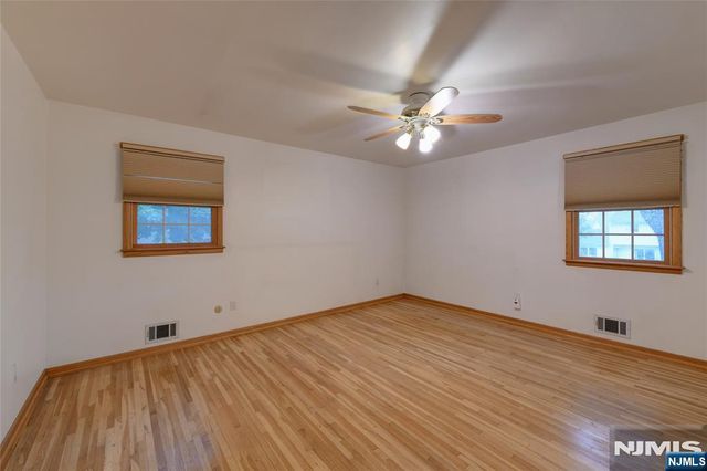 15 Jocelyn Place, Pequannock Township, NJ 07444