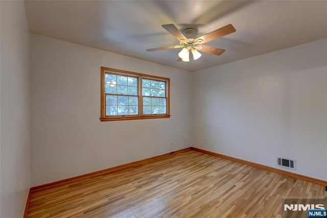 15 Jocelyn Place, Pequannock Township, NJ 07444