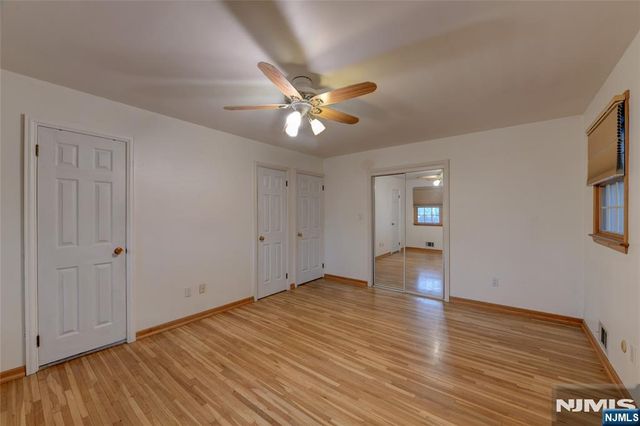 15 Jocelyn Place, Pequannock Township, NJ 07444
