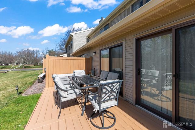 4 Daniel Drive, Franklin, NJ 08823