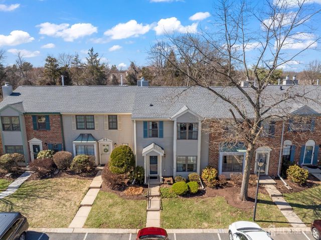 4 Daniel Drive, Franklin, NJ 08823