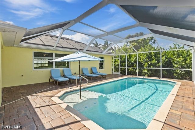 11693 OAKLAND DR, Bokeelia, FL 33922