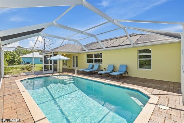 11693 OAKLAND DR, Bokeelia, FL 33922