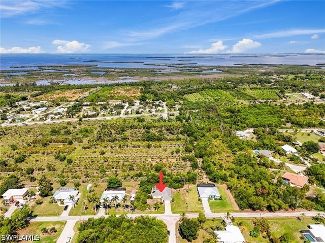11693 OAKLAND DR, Bokeelia, FL 33922