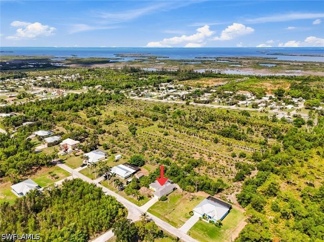 11693 OAKLAND DR, Bokeelia, FL 33922