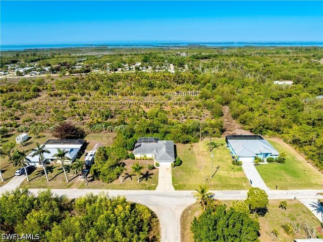 11693 OAKLAND DR, Bokeelia, FL 33922