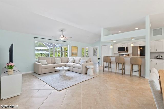 11693 OAKLAND DR, Bokeelia, FL 33922