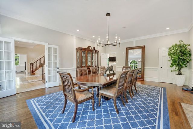 933 BELLVIEW RD, Mclean, VA 22102