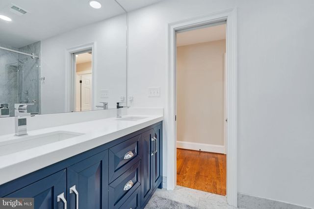 933 BELLVIEW RD, Mclean, VA 22102