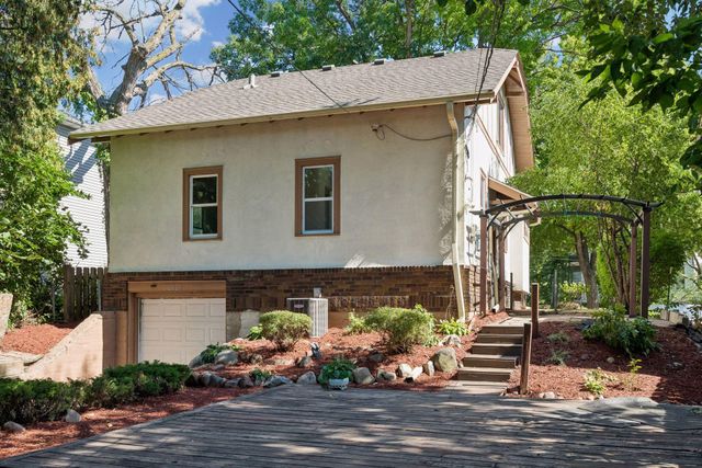 2323 Ilion Avenue N, Minneapolis, MN 55411