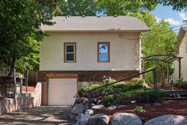 2323 Ilion Avenue N, Minneapolis, MN 55411