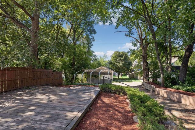 2323 Ilion Avenue N, Minneapolis, MN 55411
