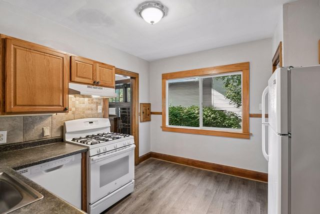 2323 Ilion Avenue N, Minneapolis, MN 55411
