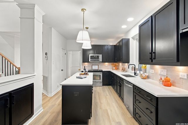 12446 Hart Clf, San Antonio, TX 78249