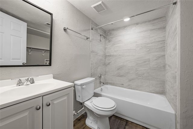 831 Netherland Drive, Arlington, TX 76017