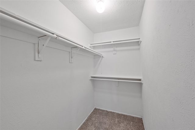 831 Netherland Drive, Arlington, TX 76017