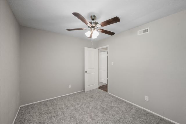 831 Netherland Drive, Arlington, TX 76017