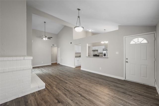 831 Netherland Drive, Arlington, TX 76017