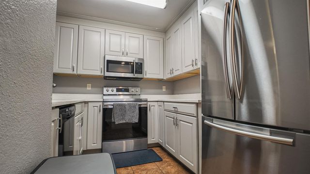 1629 Porter Way, Stockton, CA 95207