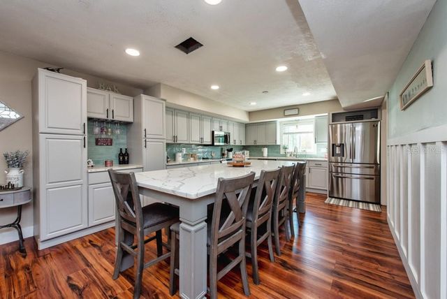 4110 MEADOW RUN LANE, Wesley Chapel, FL 33543