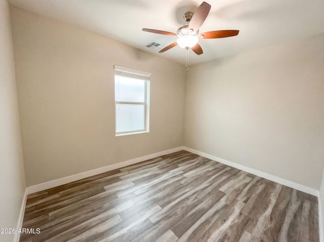 1099 E SOURWOOD Drive, Gilbert, AZ 85298