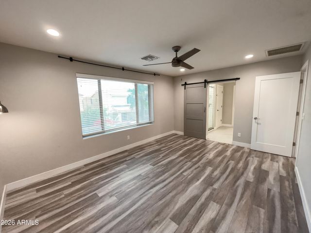 1099 E SOURWOOD Drive, Gilbert, AZ 85298