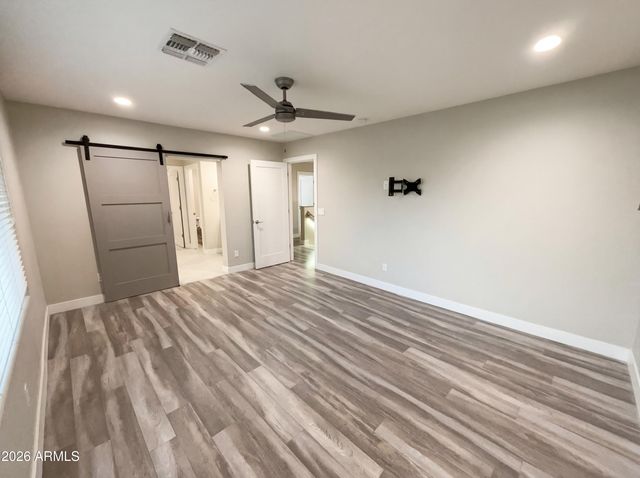 1099 E SOURWOOD Drive, Gilbert, AZ 85298