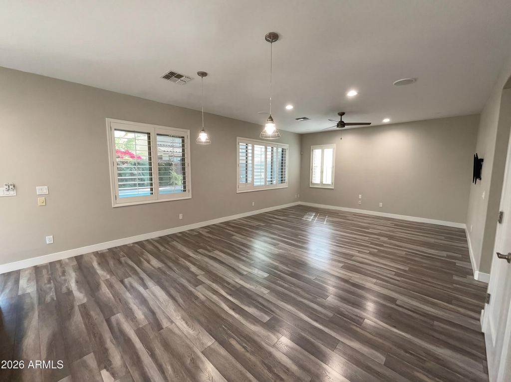 1099 E SOURWOOD Drive, Gilbert, AZ 85298 — photo 3