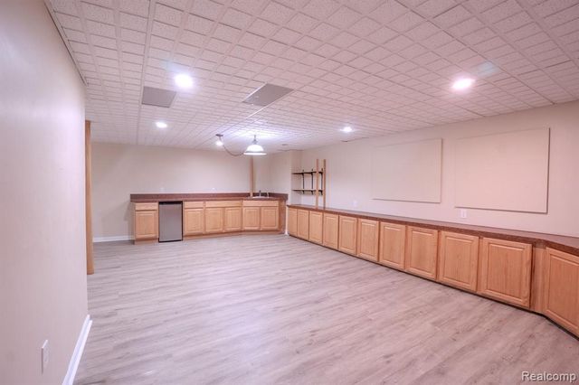 5235 Royal Vale Lane 70, Dearborn, MI 48126