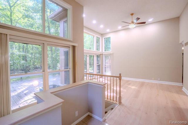 5235 Royal Vale Lane 70, Dearborn, MI 48126