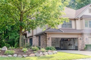 5235 Royal Vale Lane 70, Dearborn, MI 48126