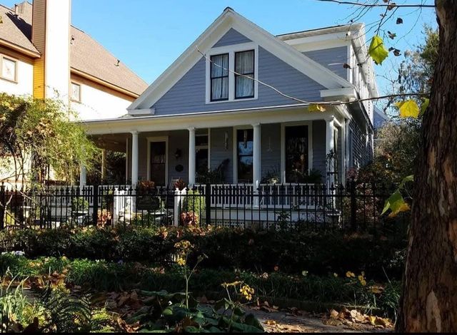 1646 Harvard Street, Houston, TX 77008