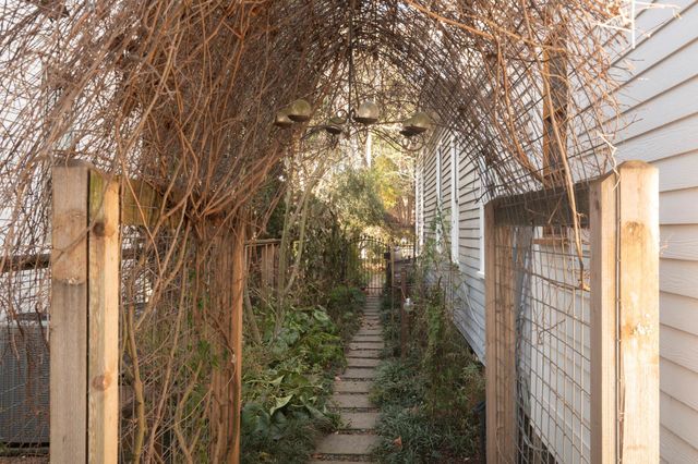 1646 Harvard Street, Houston, TX 77008