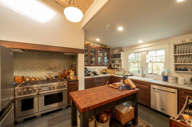 1646 Harvard Street, Houston, TX 77008