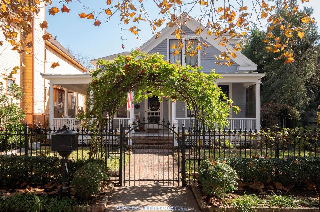 1646 Harvard Street, Houston, TX 77008