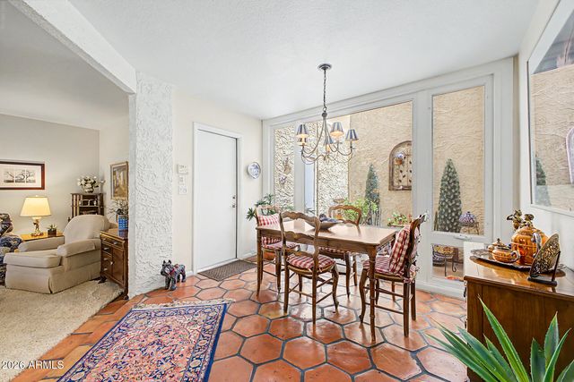 1801 E WINTER Drive, Phoenix, AZ 85020