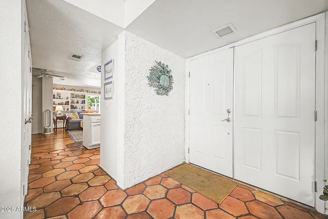 1801 E WINTER Drive, Phoenix, AZ 85020