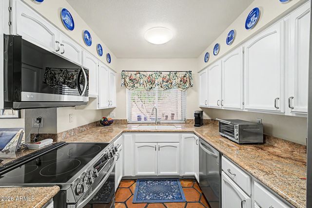 1801 E WINTER Drive, Phoenix, AZ 85020