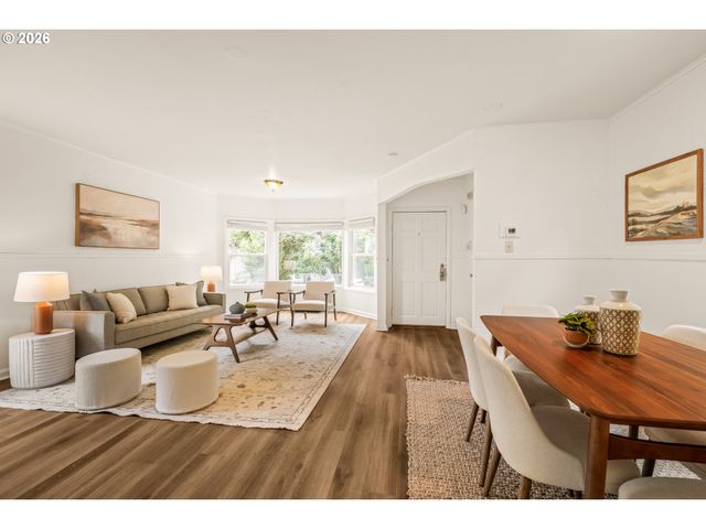 653 Sw SHERMAN St, Portland, OR 97201