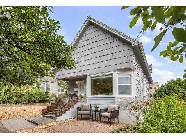 653 Sw SHERMAN St, Portland, OR 97201