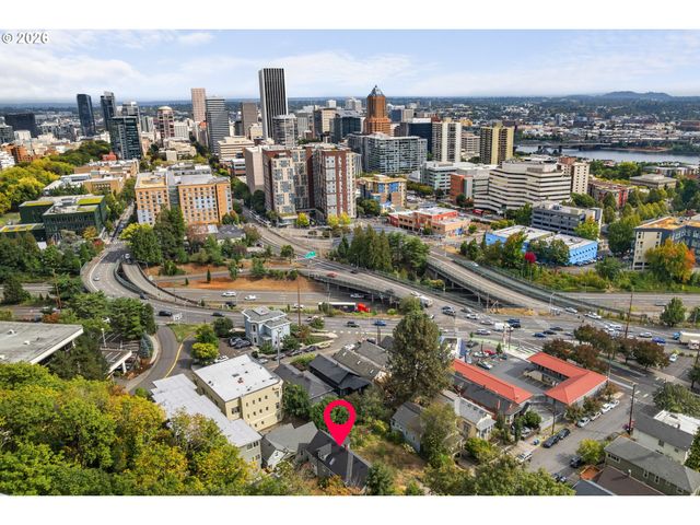 653 Sw SHERMAN St, Portland, OR 97201