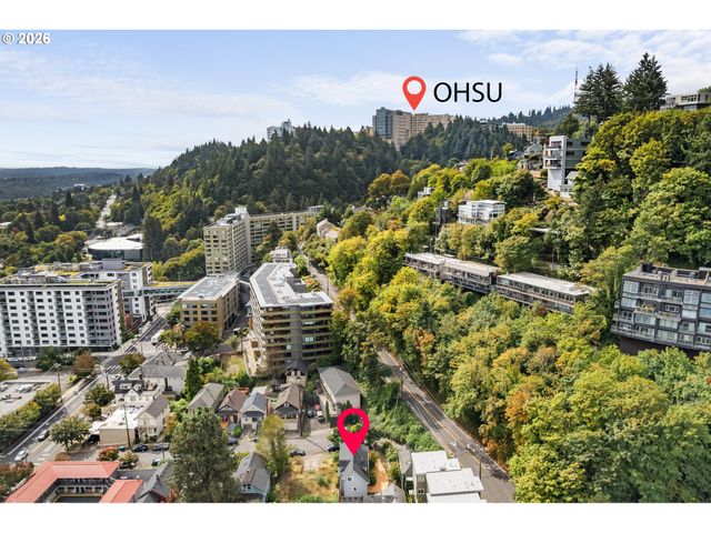 653 Sw SHERMAN St, Portland, OR 97201