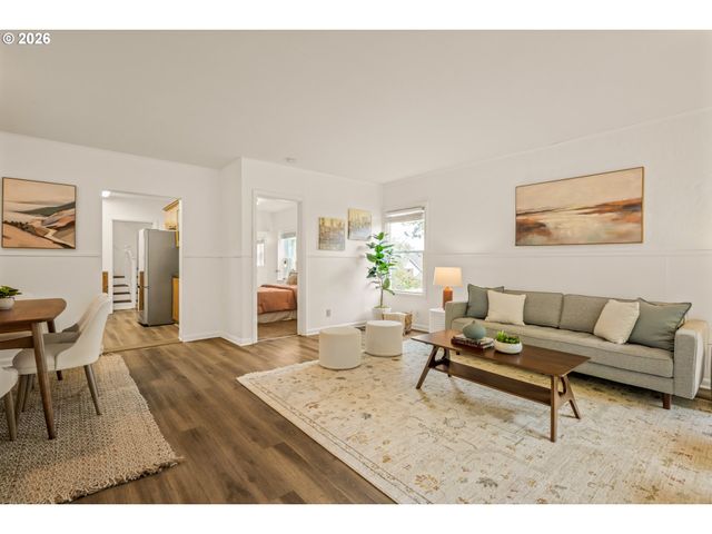 653 Sw SHERMAN St, Portland, OR 97201